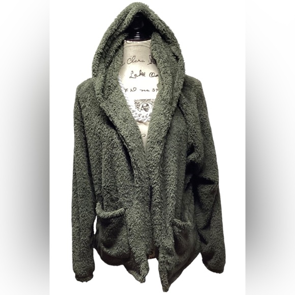 Grace & Emma open front Sherpa hoodie. Olive/Army Green. Size Medium - Picture 3 of 12